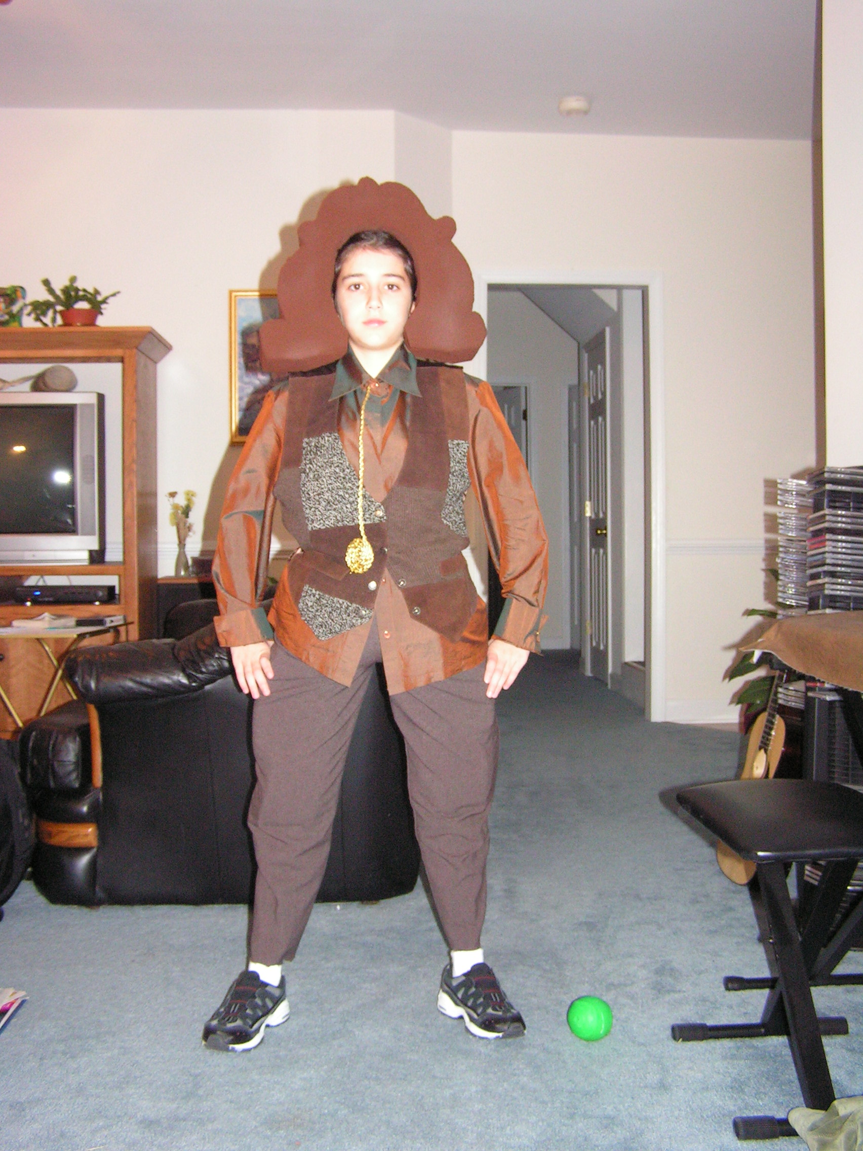 ./2004/Making Cogsworth/VmakingCogsworth7-04-0016.JPG